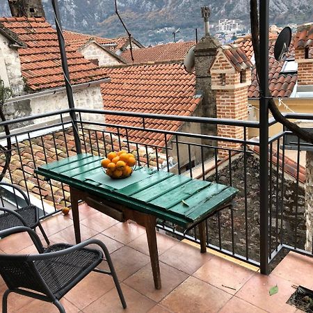 Chic & Stylish With Seaview-Terrace - Kotor Indah Apartman Kültér fotó