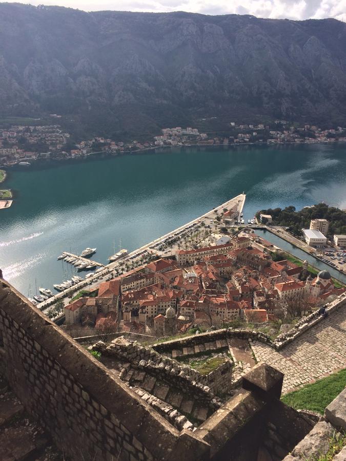 Chic & Stylish With Seaview-Terrace - Kotor Indah Apartman Kültér fotó